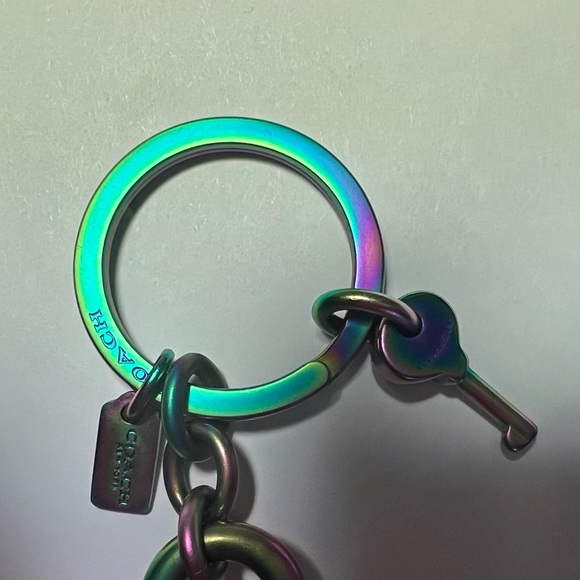 A BRAND NEW Coach Pink Lock Hologram Key Ring Bag Charm - Picture 2 of 2